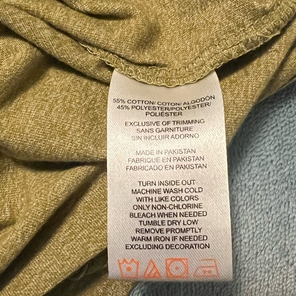 Men’s Wolverine shirts size XL - Picture 5 of 5